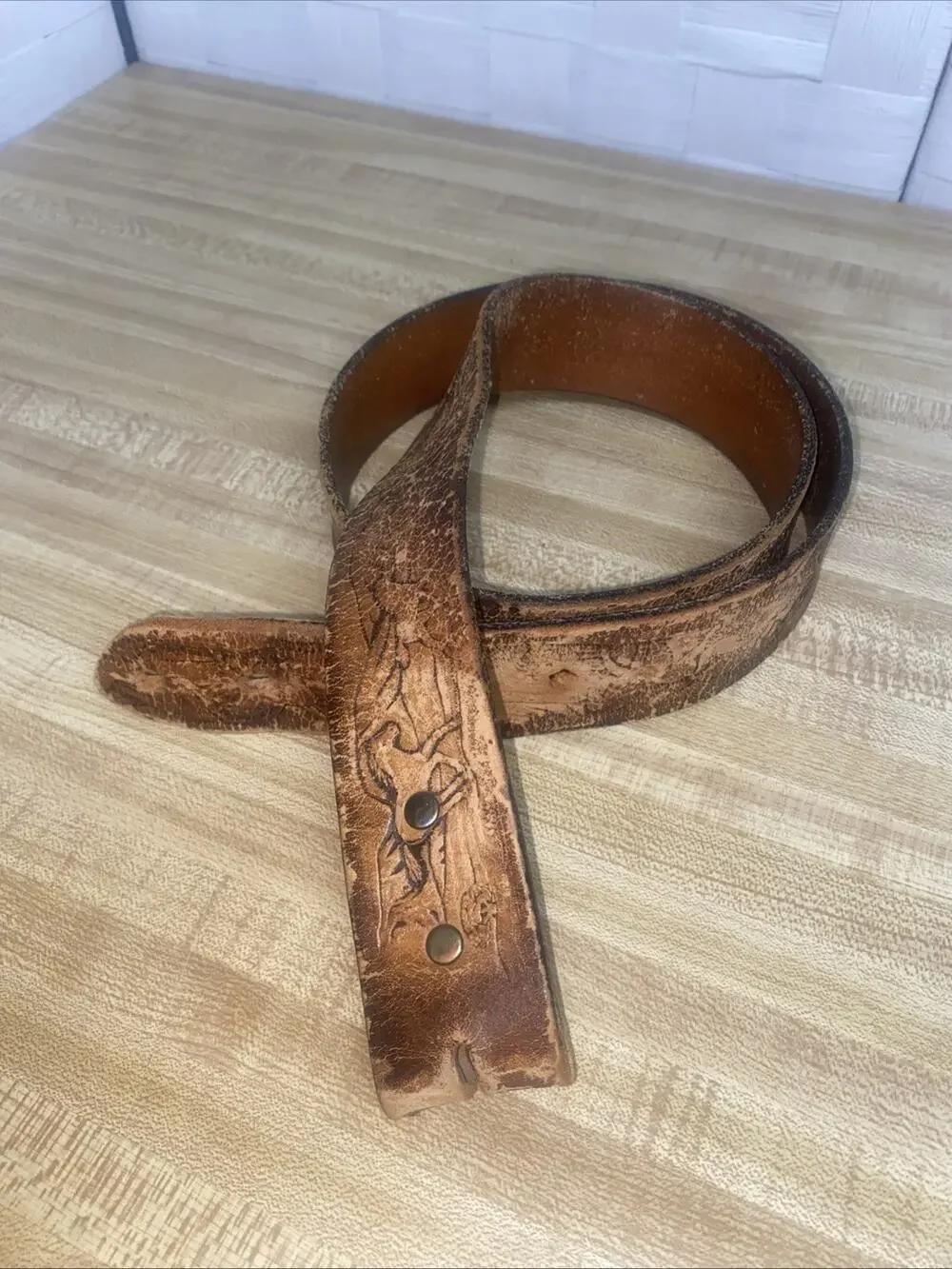 Vintage Western Hand Tooled Brown Leather Strap Horse Scene Belt Sz 36 Cowboy